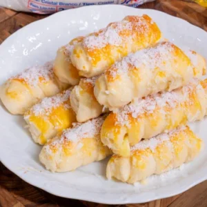 Enroladinho-queijo-cristal-alimentos-1-596x384